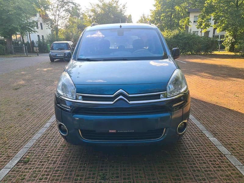 Blau Gebraucht 2013 Citroën Berlingo Van / Kleinbus | 3.999 € (Guter Preis) - Bild 1/4