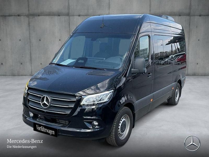 Gebraucht Mercedes Sprinter 190 PS (139 kW) 2025 Schwarz Van