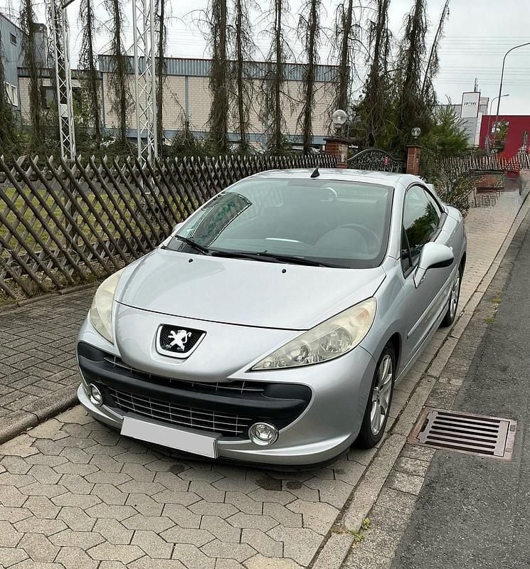 Silber Gebraucht 2009 Peugeot 207 CC Cabrio | 1.000 € (Superpreis) - Bild 1/4