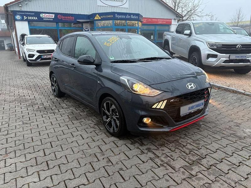 Grau Gebraucht 2024 Hyundai i10 N Line Kleinwagen | 16.288 € (Fairer Preis) - Bild 1/4