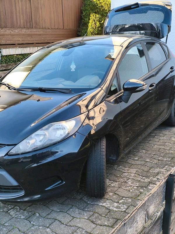 Gebraucht Ford Fiesta 97 PS (71 kW) 2009 Schwarz Kleinwagen