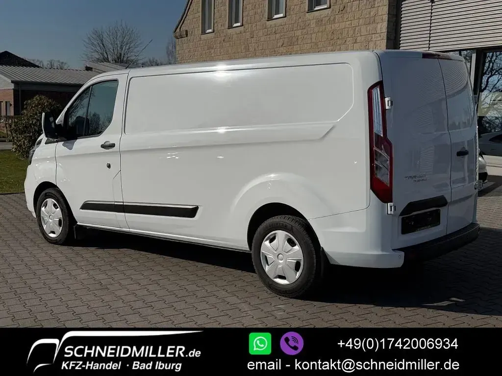 Gebraucht Ford Transit Custom Trend 131 PS (96 kW) 2023 Weiß Van / Kleinbus