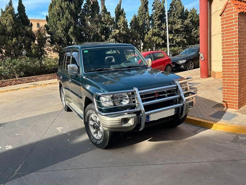 Grün Gebraucht 1999 Mitsubishi Pajero SUV | 10.000 € (Teuer) - Bild 1/4