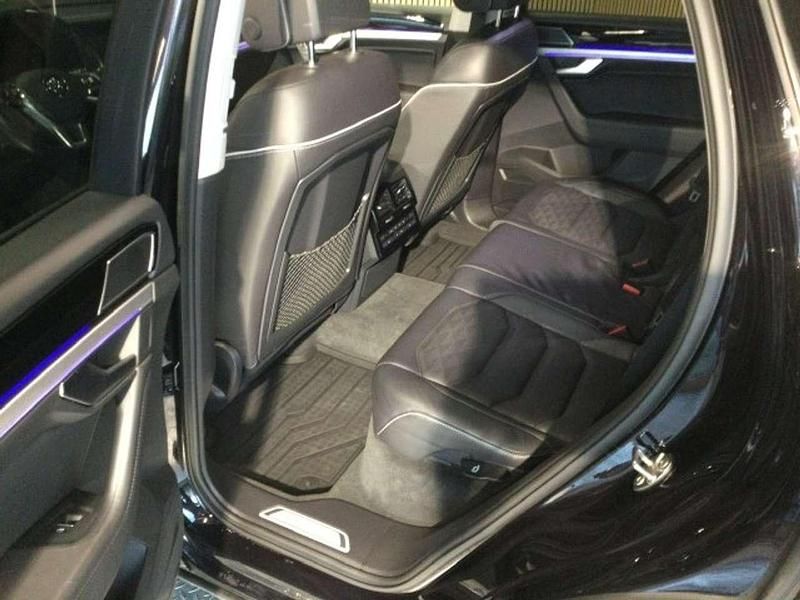 Gebraucht VW Touareg Basis 286 PS (210 kW) 2018 Deep black perleffekt SUV