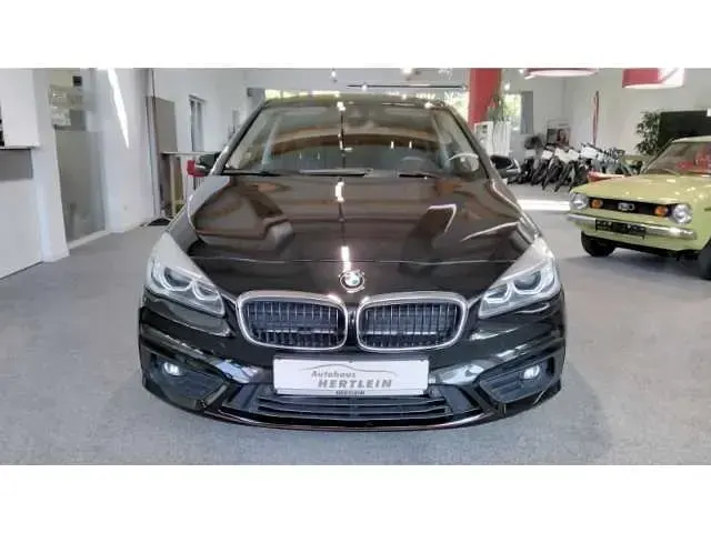 Używany BMW 225 Active Tourer 231 KM (169 kW) 2015 Minivan