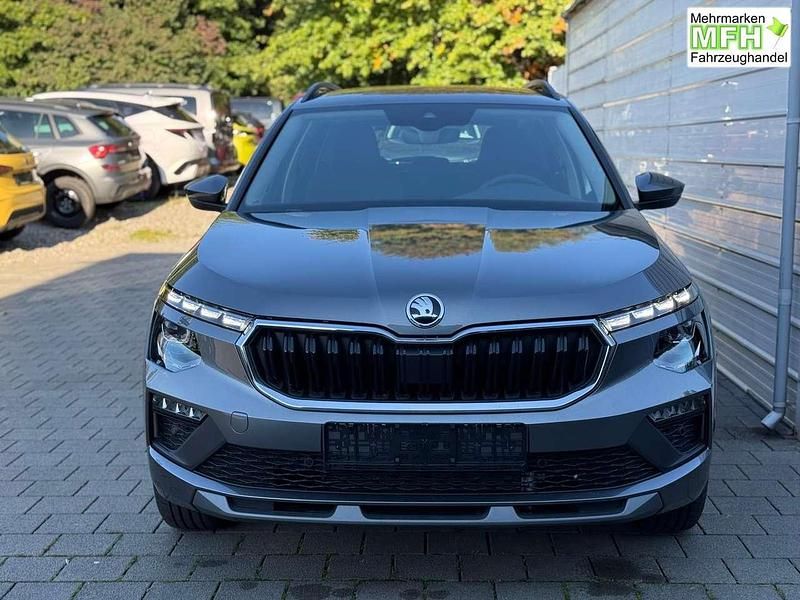 Neu Skoda Kamiq Selection 116 PS (85 kW) 2025 Graphitegrau metallic SUV