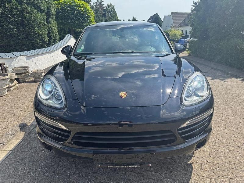 Schwarz Gebraucht 2012 Porsche Cayenne SUV | 26.990 € (Etwas zu teuer) - Bild 1/4