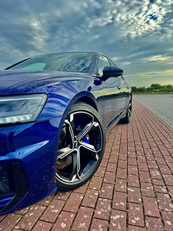 Gebraucht Audi A6 S-Line 204 PS (150 kW) 2019 Blau Limousine