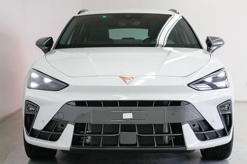 Gebraucht Cupra Leon 150 PS (110 kW) 2024 Weiß Limousine