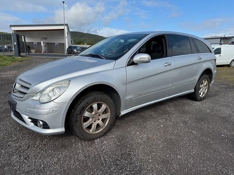 Silber Gebraucht 2008 Mercedes R280 AMG Van / Kleinbus | 3.999 € (Superpreis) - Bild 1/4