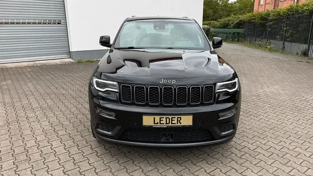 Gebraucht Jeep Grand Cherokee Limited 250 PS (183 kW) 2019 Schwarz SUV