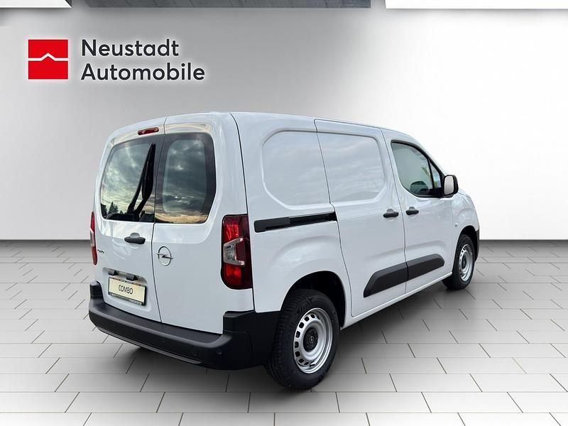 Gebraucht Opel Combo 102 PS (75 kW) 2025 False Van / Kleinbus