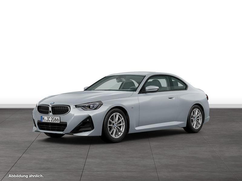 Grau Gebraucht 2024 BMW 218 Coupé | 39.090 € - Bild 1/4