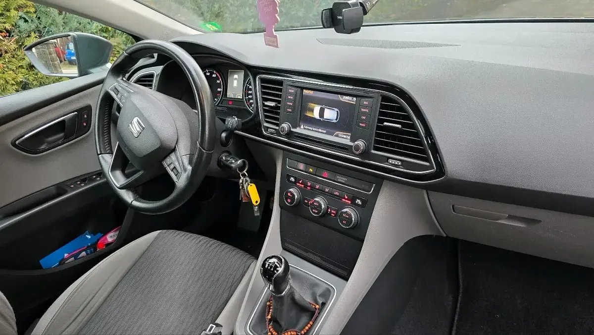 Gebraucht Seat Leon 103 PS (75 kW) 2013 Grau Kleinwagen