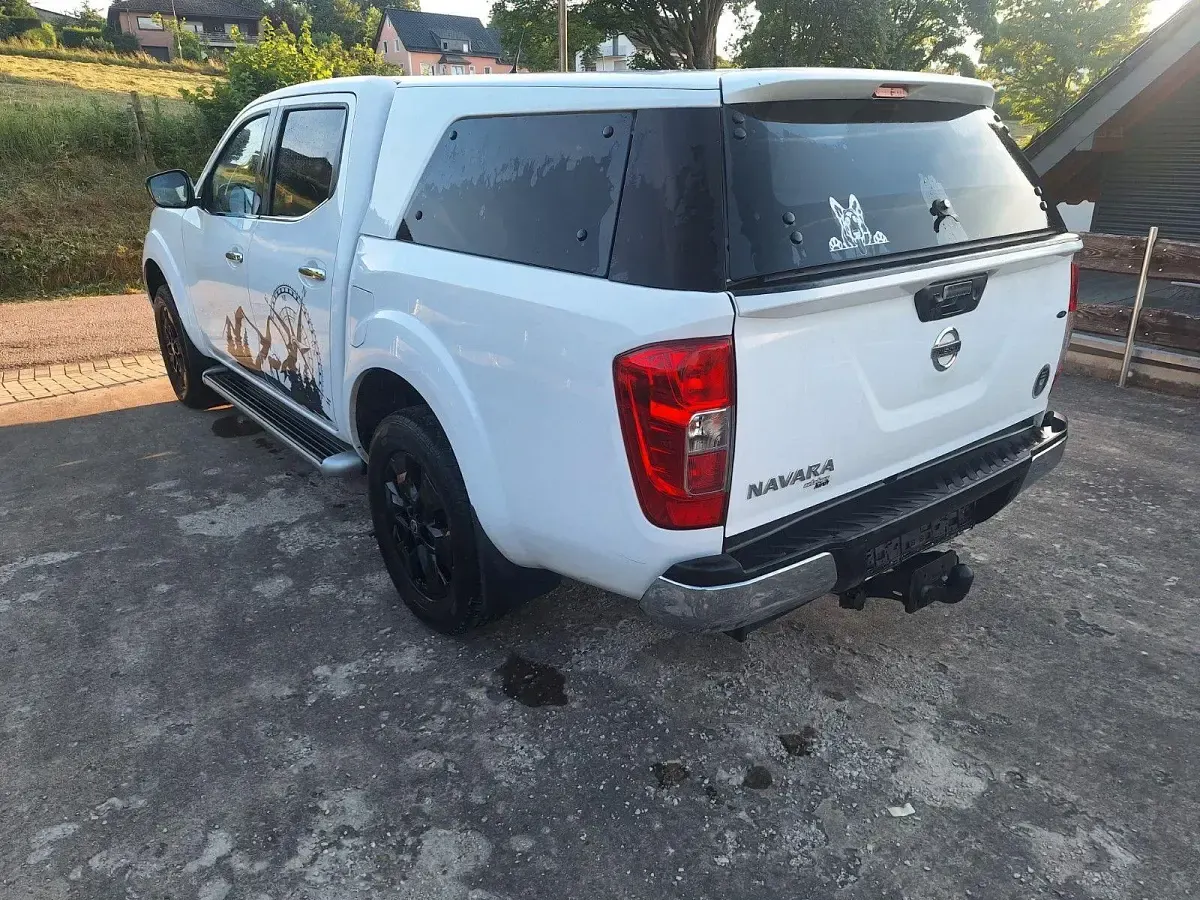 Gebraucht Nissan Navara N-Connecta 190 PS (139 kW) 2017 Weiß Pickup