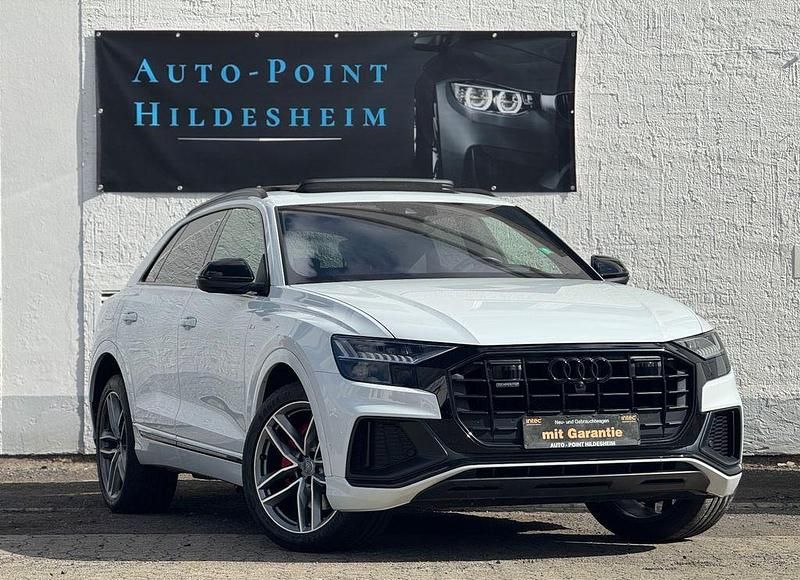Weiß Gebraucht 2021 Audi Q8 S-line plus SUV | 61.990 € (Fairer Preis) - Bild 1/4