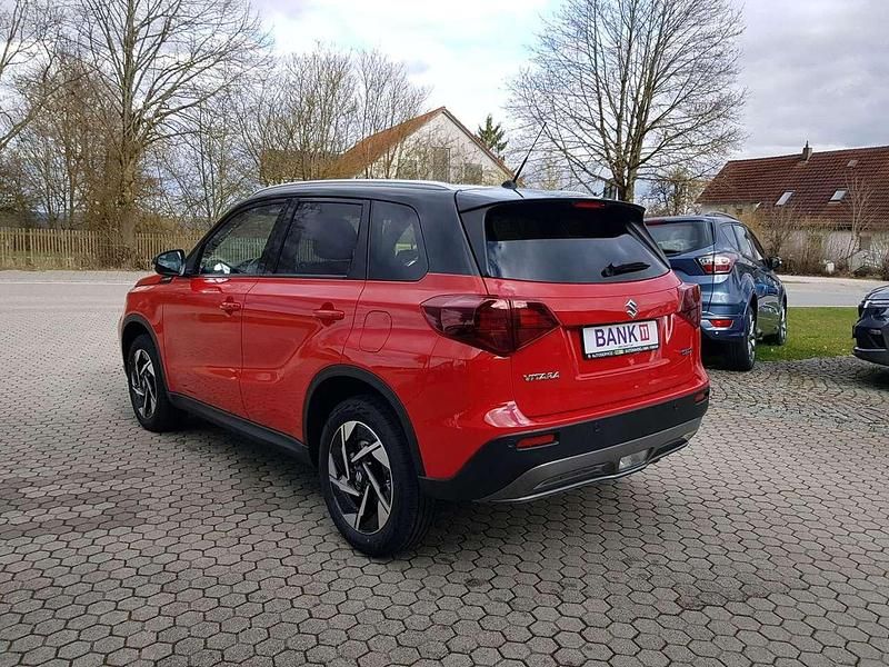 Neu Suzuki Vitara Comfort 110 PS (80 kW) 2026 Rot SUV