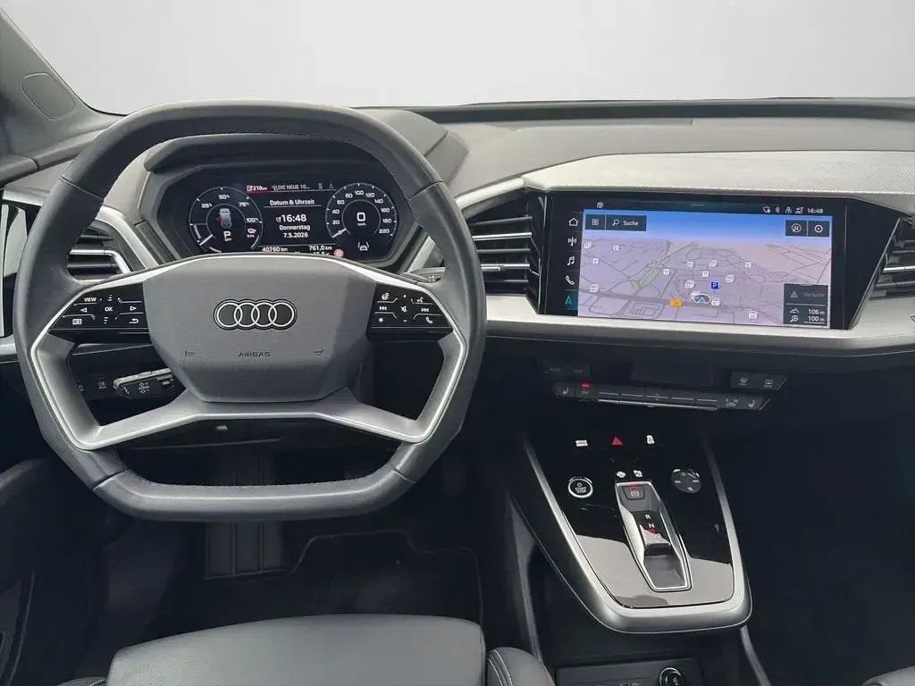 Gebraucht Audi Q4 e-tron Ambiente 194 kW (265 PS) 2023 Taifungrau metallic SUV