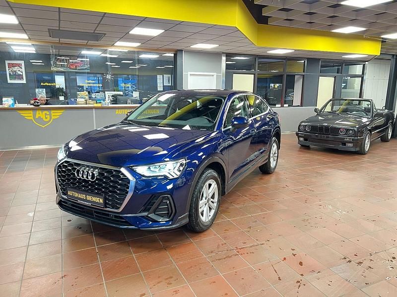Gebraucht Audi Q3 Sportback Business 150 PS (110 kW) 2022 Blau SUV