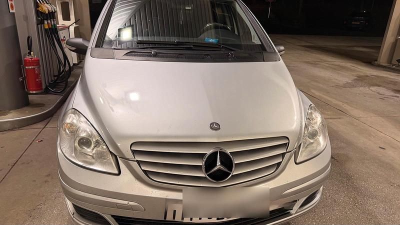 Gebraucht Mercedes B180 2007 Braun Van / Kleinbus