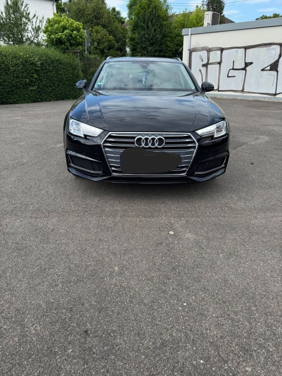 Schwarz Gebraucht 2019 Audi A4 Sport Kombi | 18.300 € (Guter Preis) - Bild 1/4