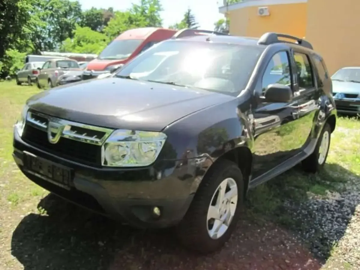 Gebraucht Dacia Duster Lauréate 105 PS (77 kW) 2012 Perlmuttschwarz SUV