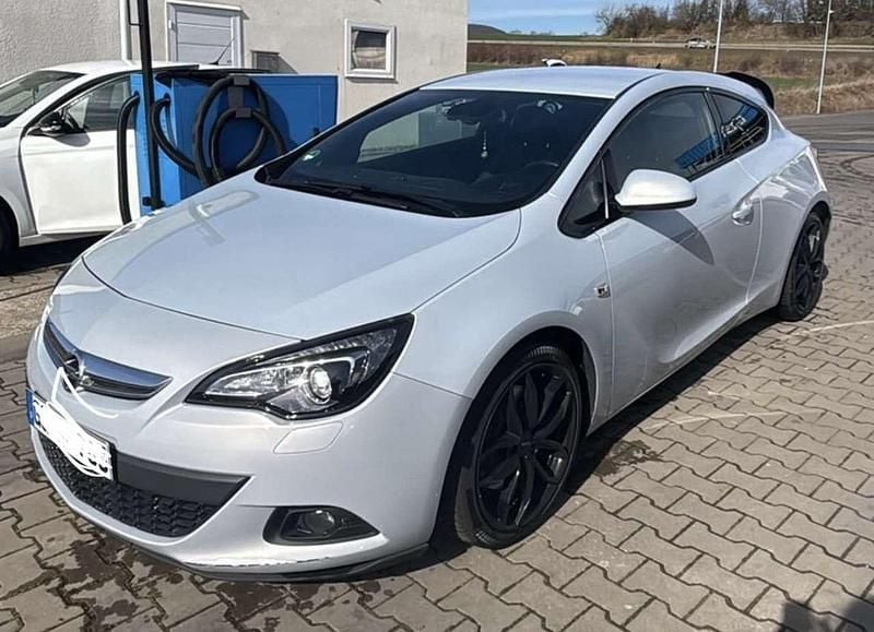 Gebraucht Opel Astra GTC Edition 170 PS (125 kW) 2014 Grau Coupé