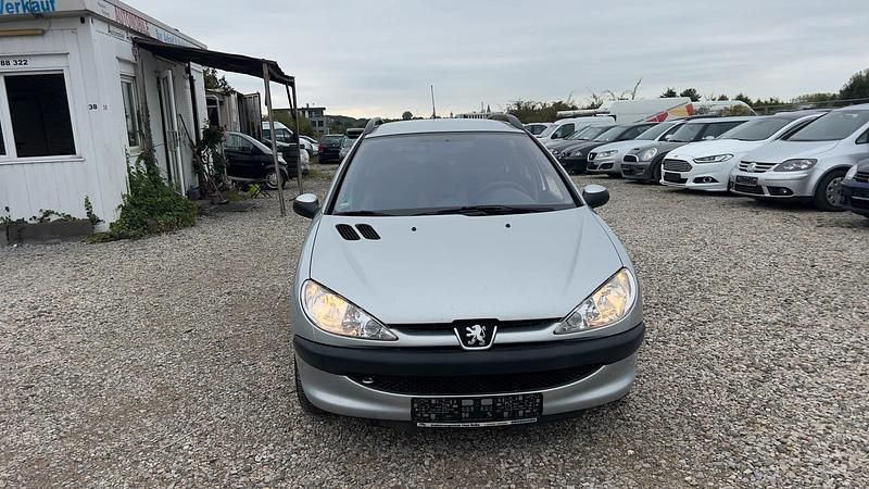 Gebraucht 2003 Peugeot 206 Kombi | 1.599 € (Fairer Preis) - Bild 1/4