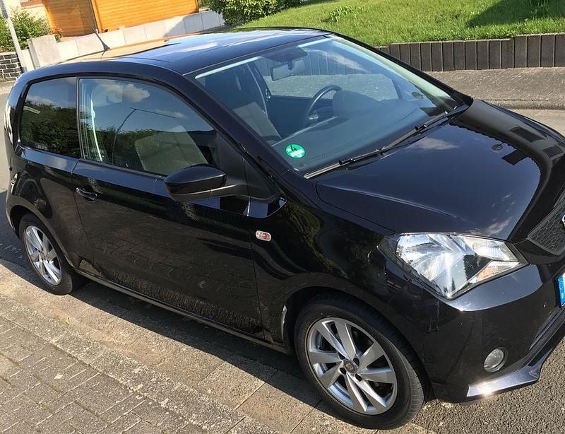 Schwarz Gebraucht 2012 Seat Mii Style Kleinwagen | 3.900 € (Superpreis) - Bild 1/4