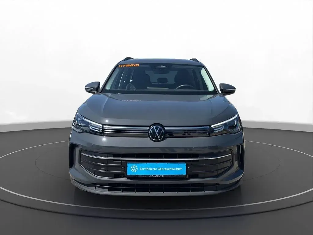 Gebraucht VW Tiguan Life 204 PS (150 kW) 2025 Grau SUV