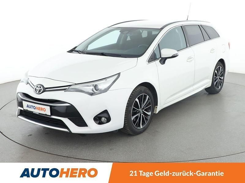 Weiß Gebraucht 2018 Toyota Avensis Team Kombi | 17.490 € (Fairer Preis) - Bild 1/3
