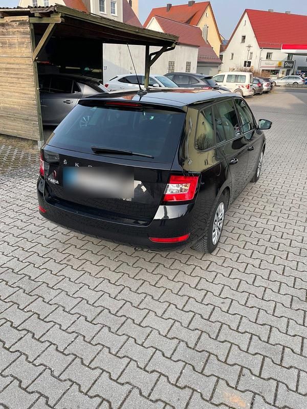 Gebraucht Skoda Fabia 95 PS (69 kW) 2021 Schwarz Kombi