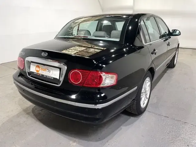 Gebraucht Kia Opirus 203 PS (149 kW) 2006 Schwarz Limousine