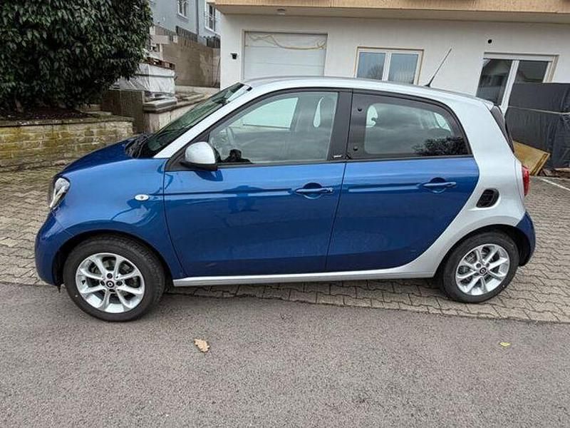 Gebraucht Smart ForFour 141 PS (103 kW) 2016 Silber Kleinwagen