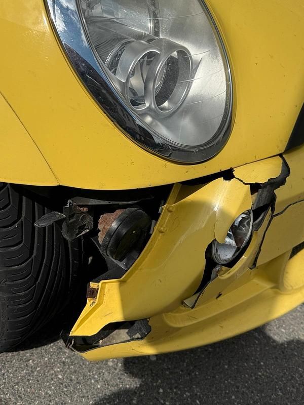 Gebraucht Mini Cooper Coupé 116 PS (85 kW) 2002 Gelb Coupé