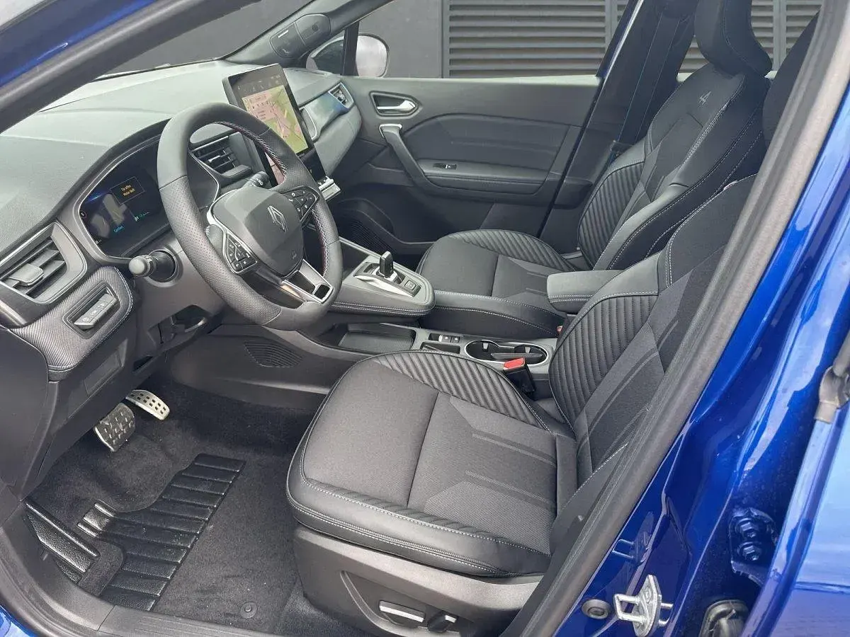 Neu Renault Captur Esprit Alpine 160 PS (117 kW) 2026 Ironblau + highlandgrau SUV