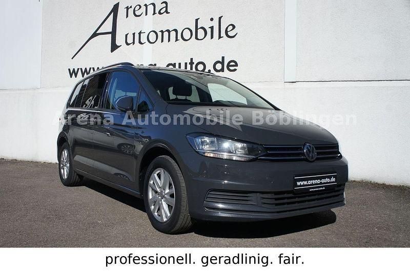Gebraucht VW Touran 150 PS (110 kW) 2020 Uranograu Van / Kleinbus