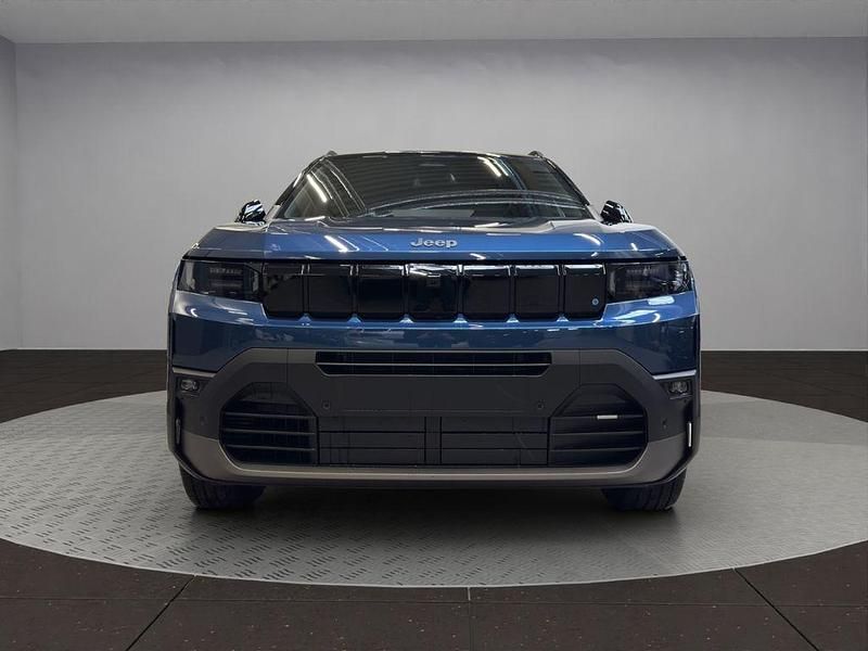 Neu Jeep Compass 144 PS (105 kW) 2025 Gruen SUV