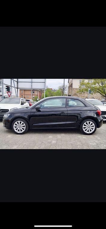 Gebraucht Audi A1 90 PS (66 kW) 2012 Schwarz Kleinwagen