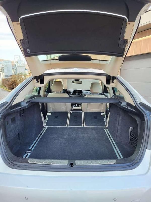 Gebraucht BMW 325 Advantage 224 PS (164 kW) 2016 Weiß Limousine