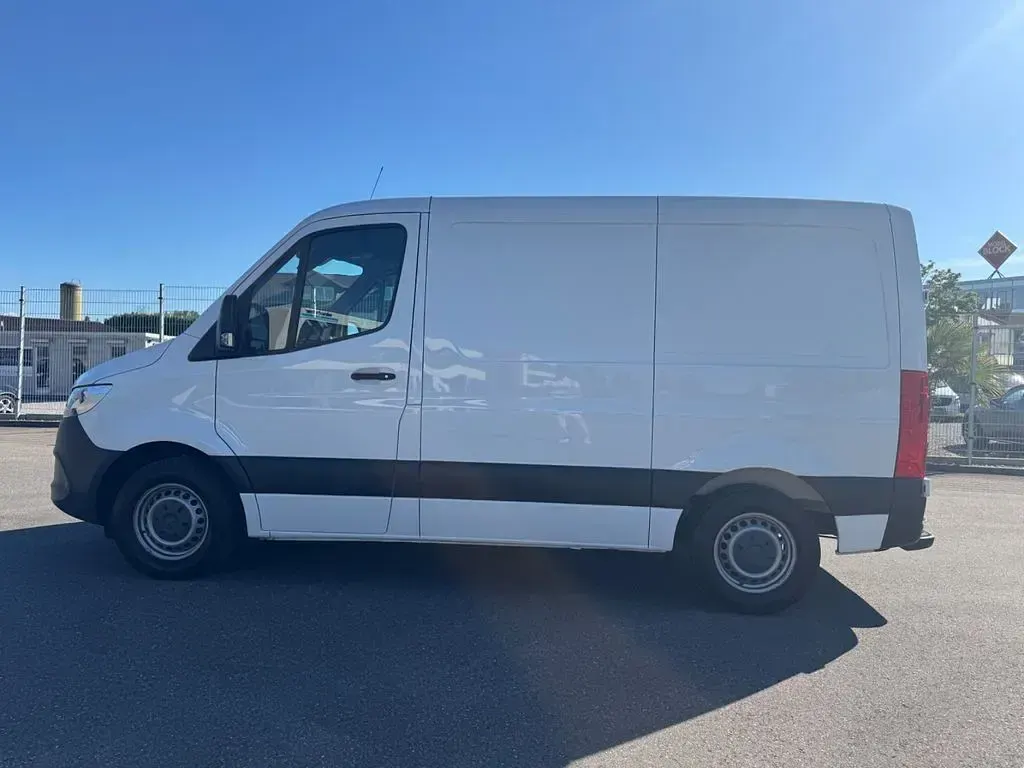 Używany Mercedes Sprinter 143 KM (105 kW) 2019 Biały Van