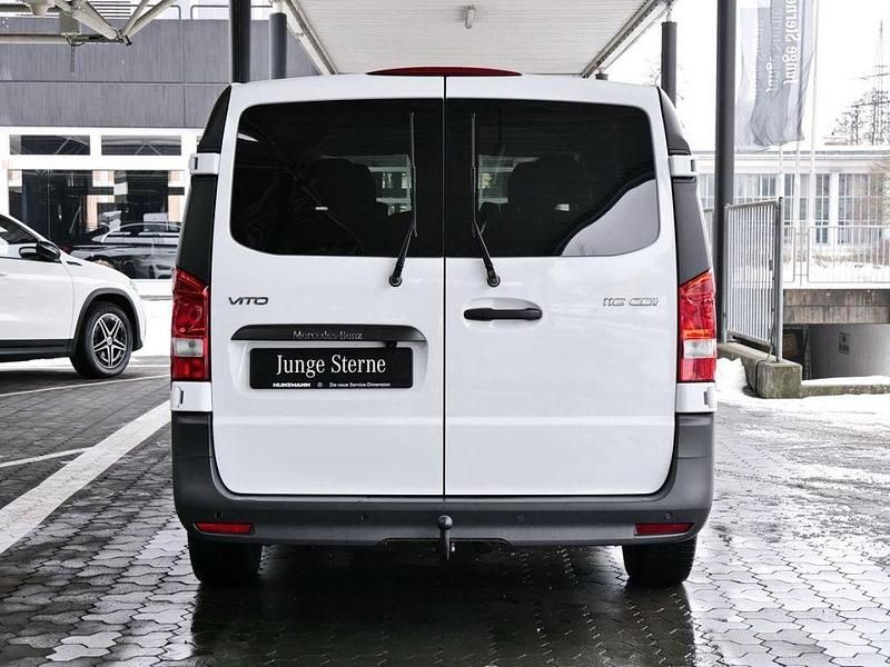 Gebraucht Mercedes Vito 163 PS (119 kW) 2024 Arktikweiss Van