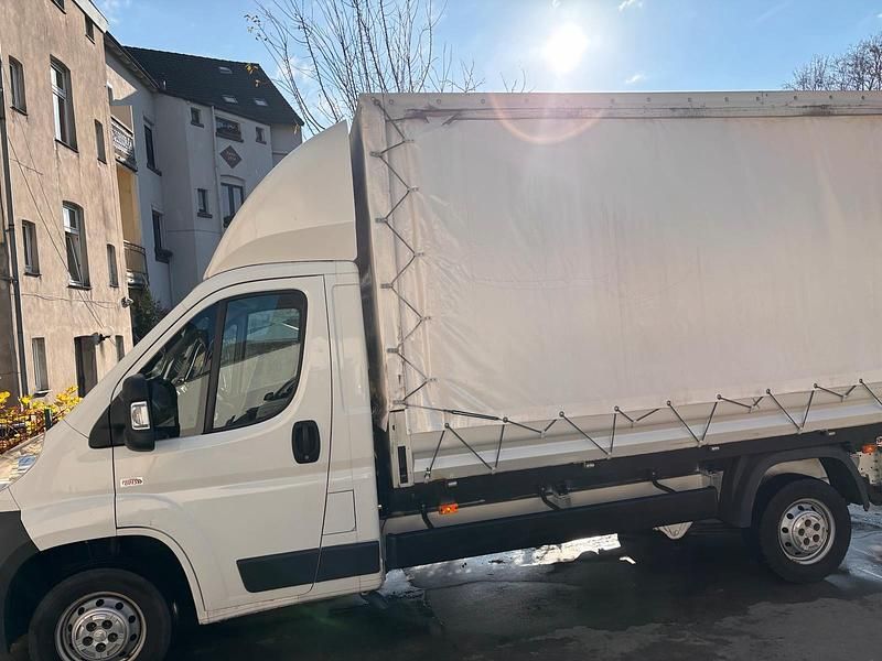 Weiß Gebraucht 2014 Citroën Jumper Van / Kleinbus | 13.500 € - Bild 1/4