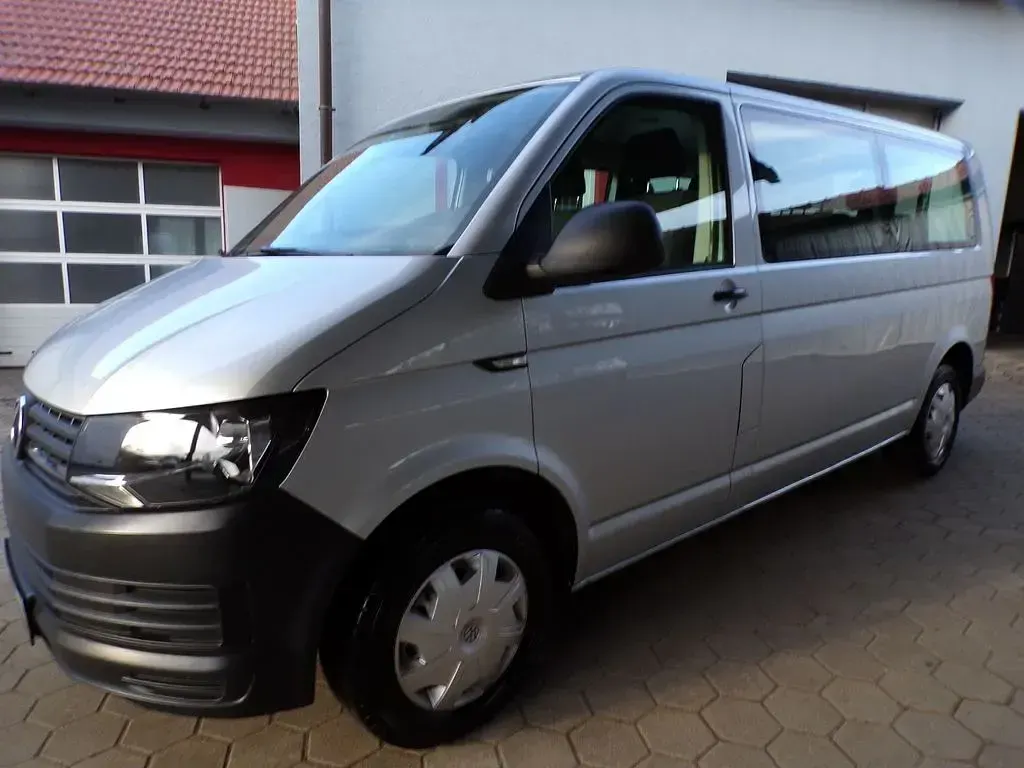 Używany VW T6 102 KM (75 kW) 2018 Srebrny Van
