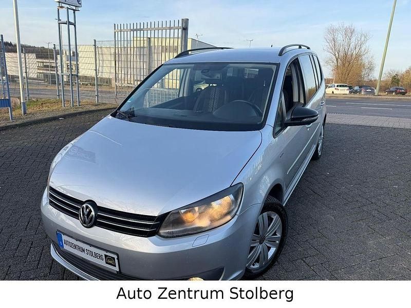Gebraucht VW Touran Match 105 PS (77 kW) 2013 Silber Van / Kleinbus