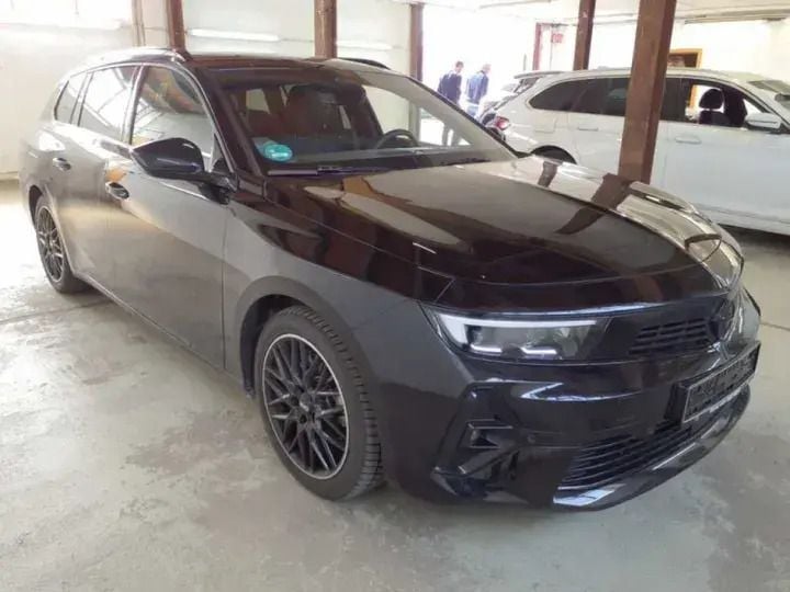 Schwarz Gebraucht 2024 Opel Astra Kombi | 23.400 € (Superpreis) - Bild 1/4
