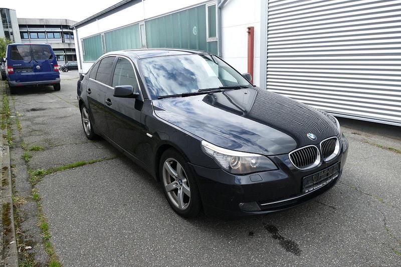 Second-hand BMW 525 218 CP (160 kW) 2007 Negru Berlinǎ