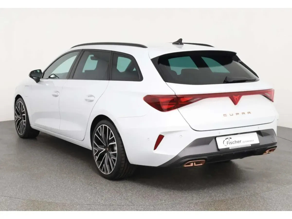 Gebraucht Cupra Leon VZ 272 PS (200 kW) 2025 Nevada weiß Kombi