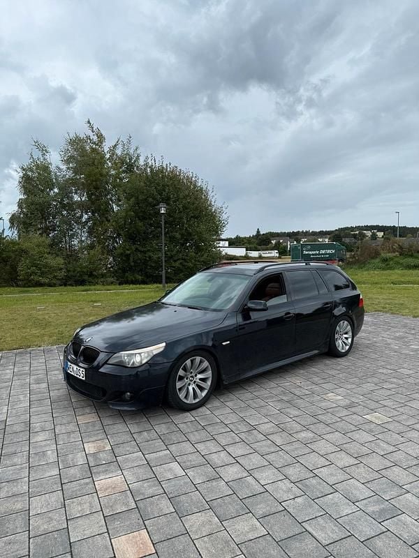 Schwarz Gebraucht 2006 BMW 535 M Sport Kombi | 4.990 € (Fairer Preis) - Bild 1/4
