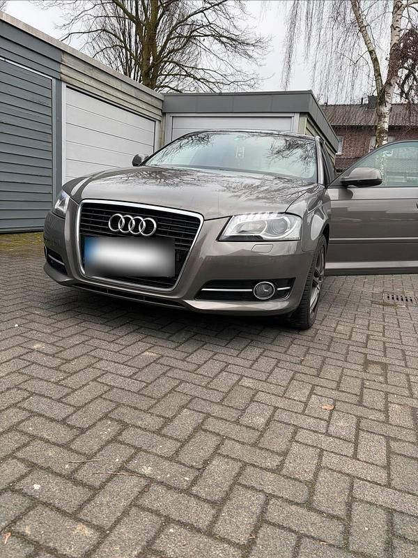 Gebraucht Audi A3 Design 125 PS (91 kW) 2012 Grau Kleinwagen